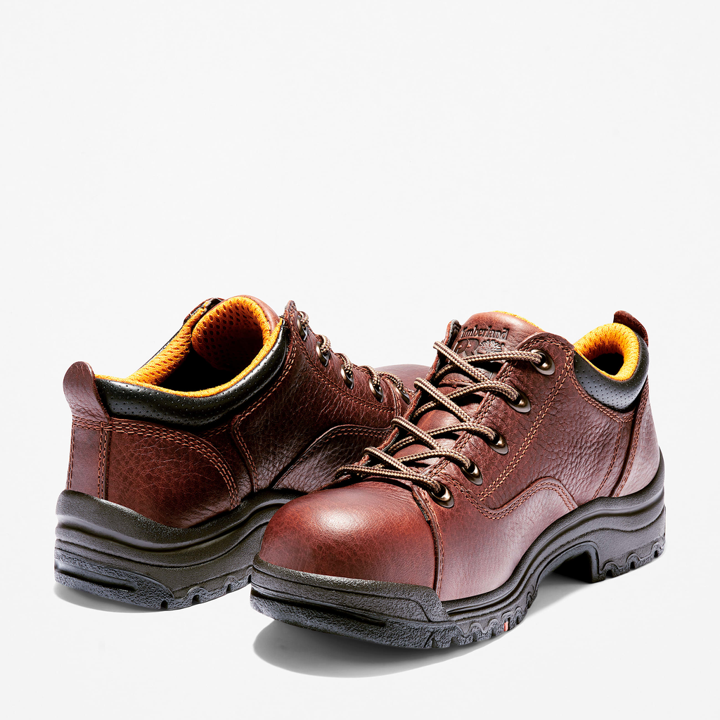 Womens TiTAN Casual Alloy Toe Work Shoe - Image 5